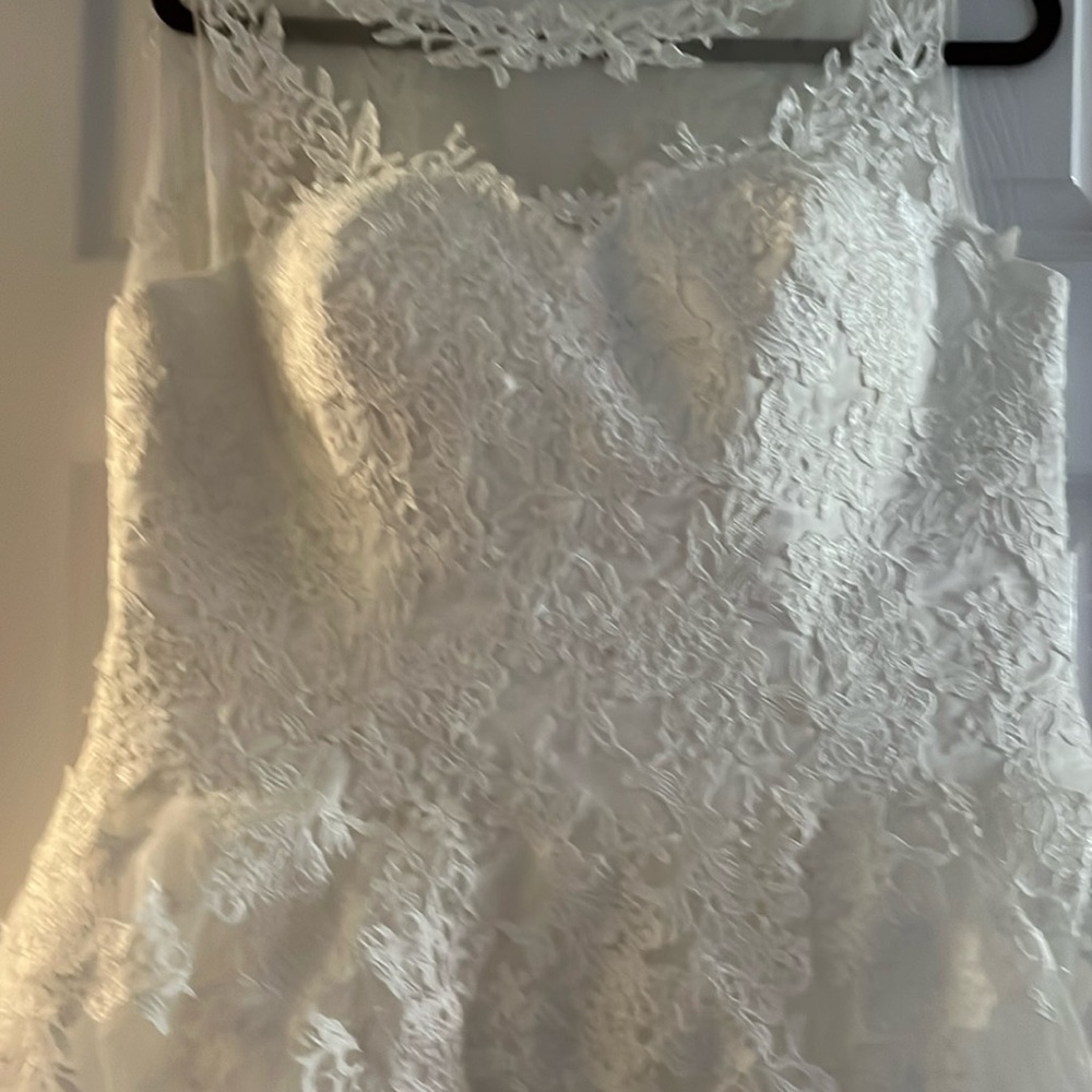 Wedding dress, never wore